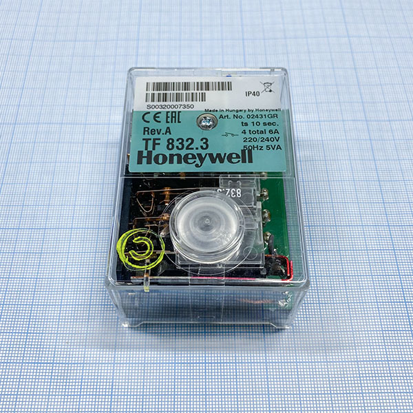Блок управления Satronic Honeywell TF 832.3 